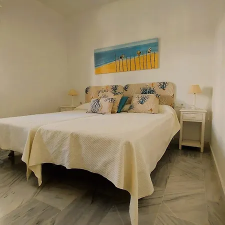 Apartamento And Golfside In Guadalmina *